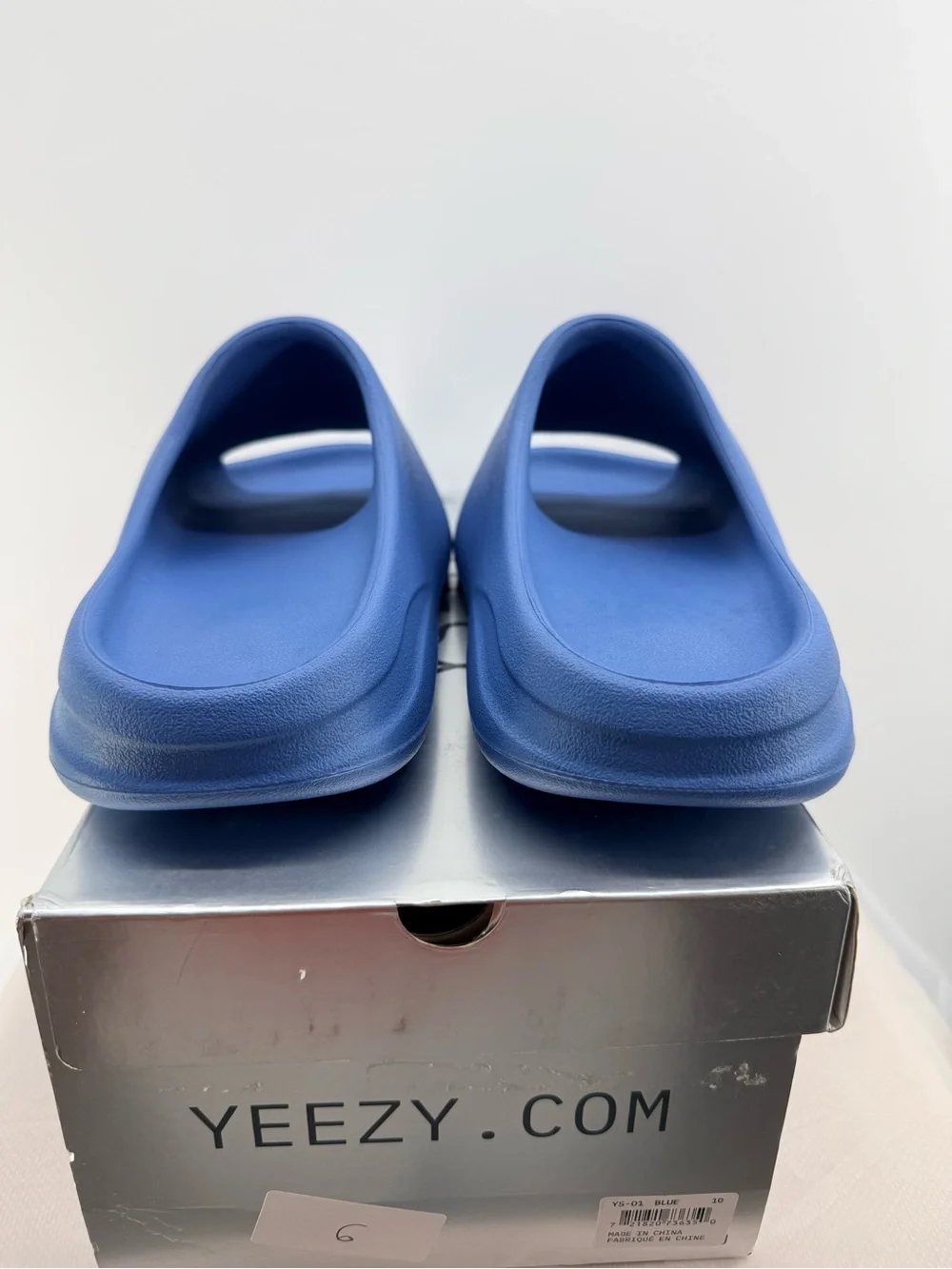 Yeezy Slides New size 10M